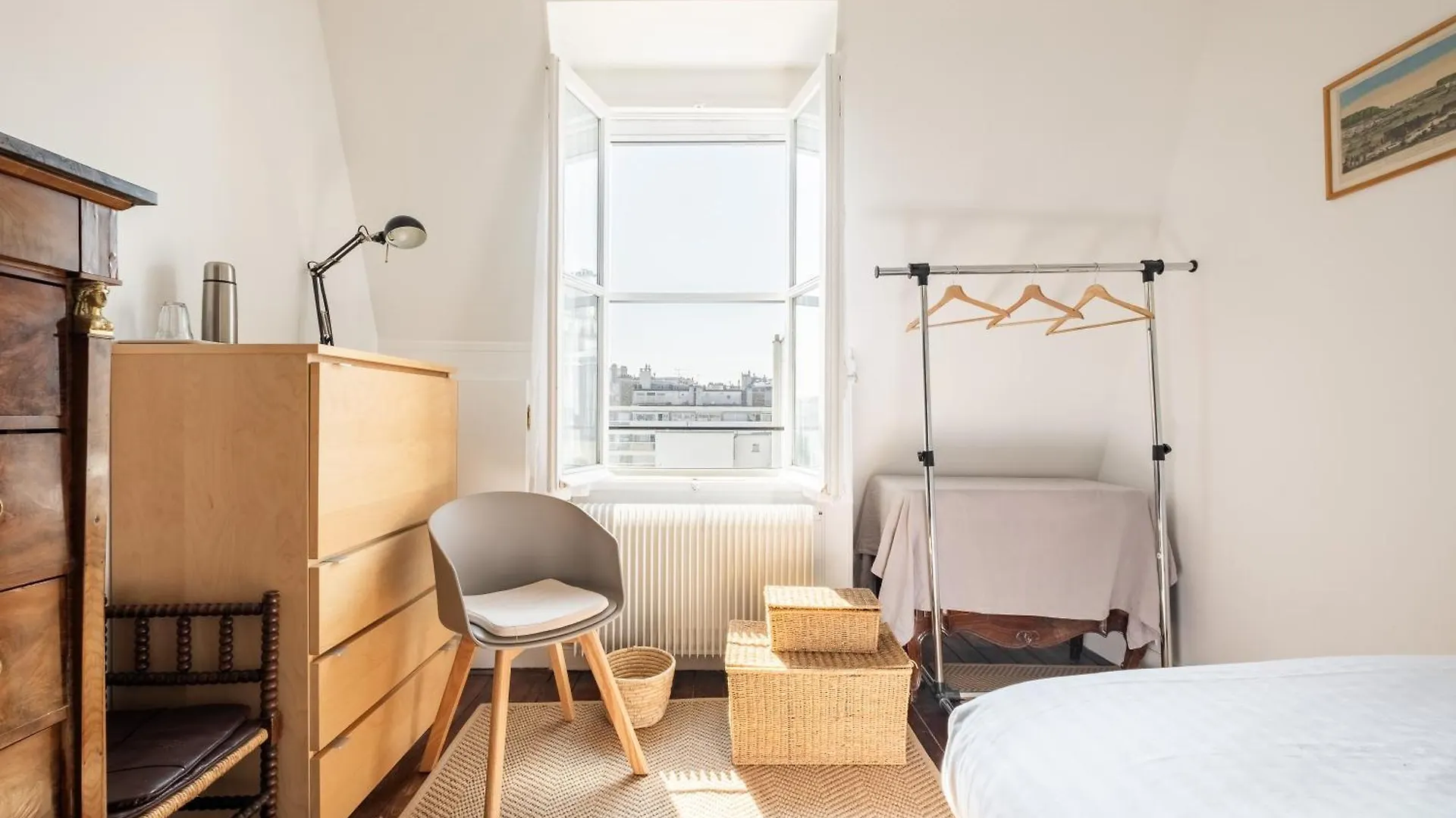 Veeve - Literary Radiance Apartment *