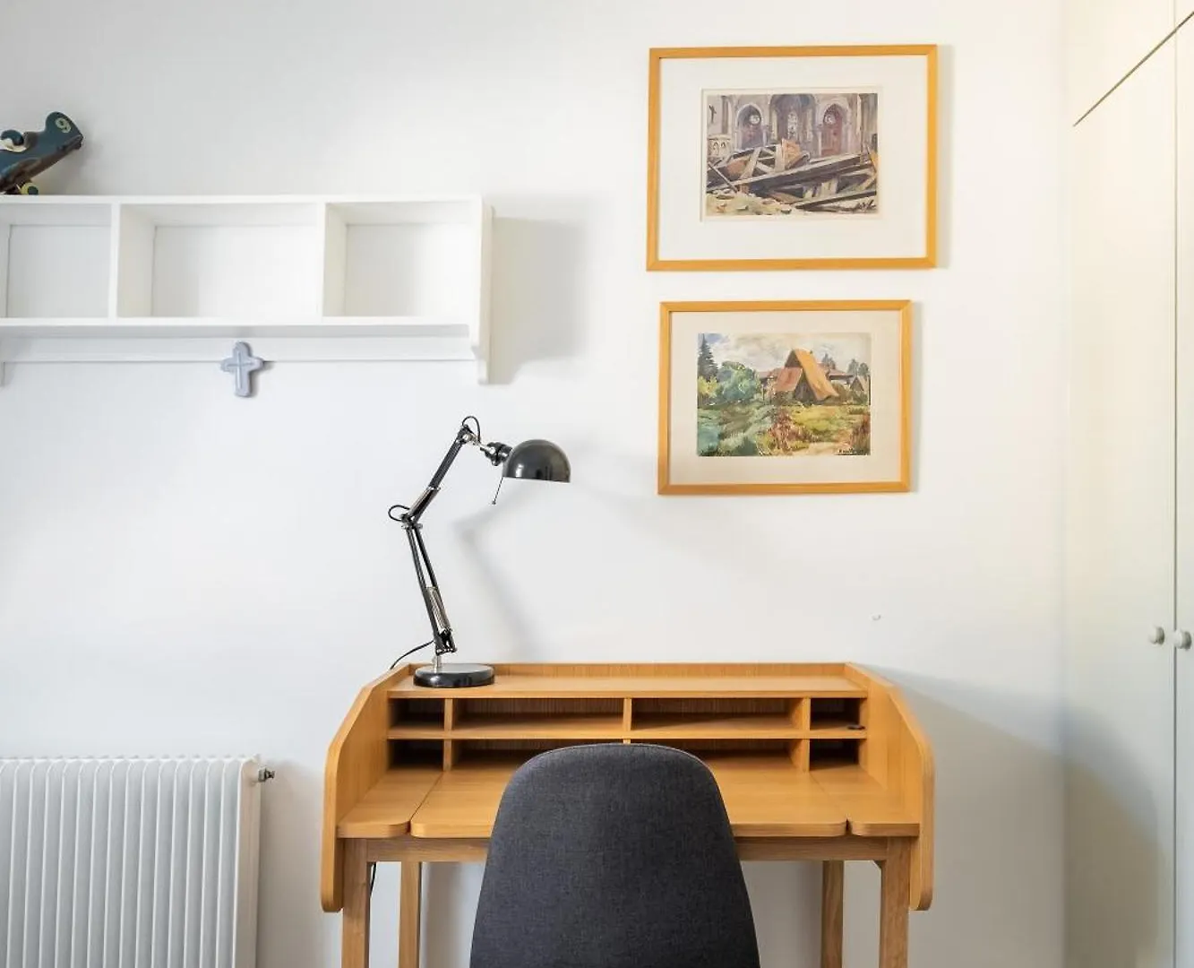 Apartment Veeve - Literary Radiance *