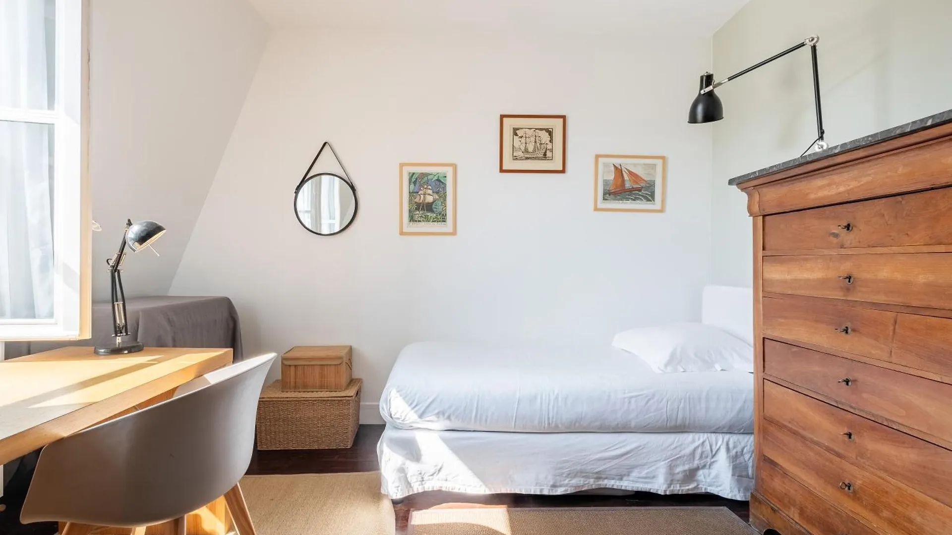 Apartment Veeve - Literary Radiance Paris