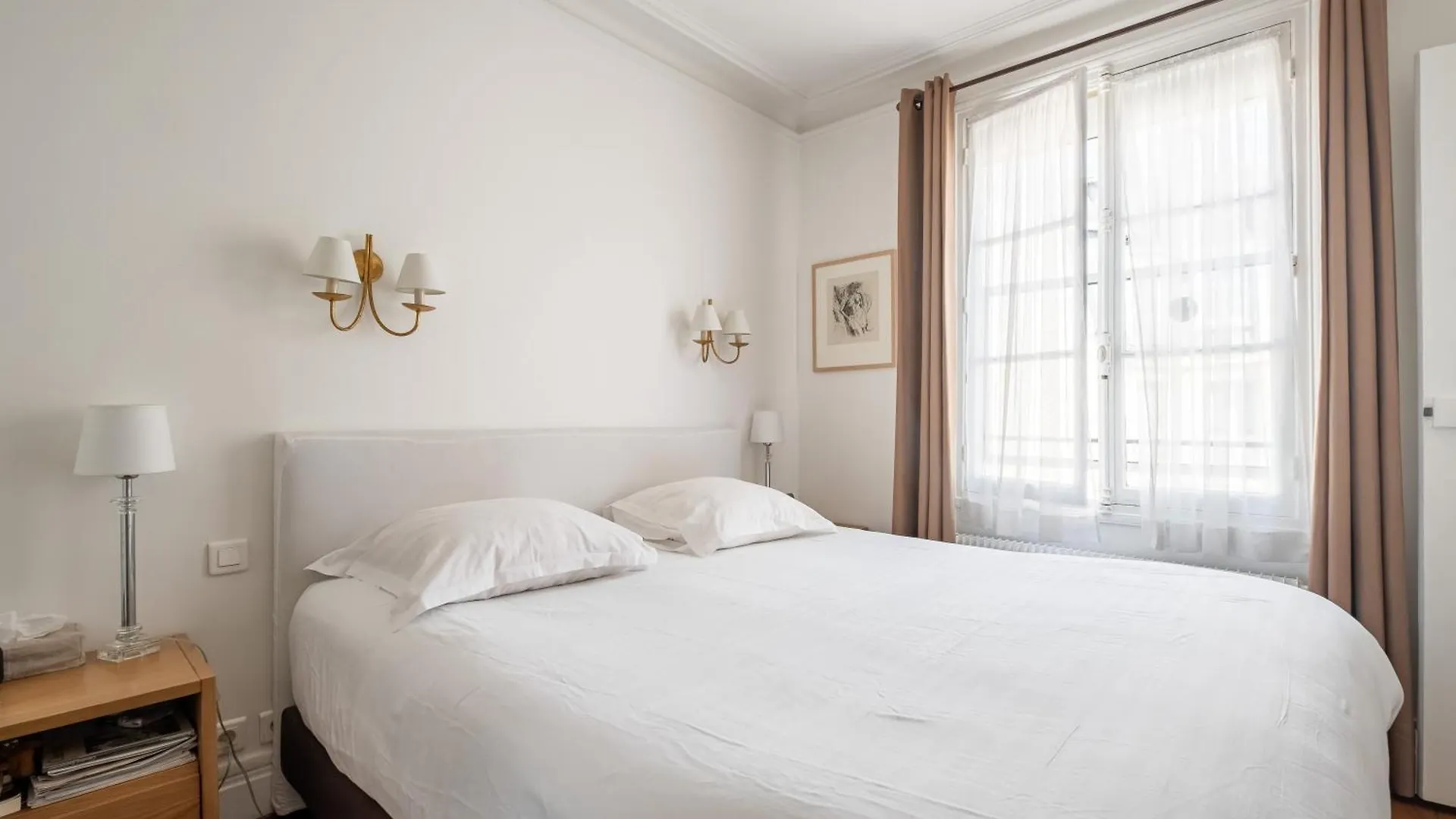 Veeve - Literary Radiance Apartment Paris